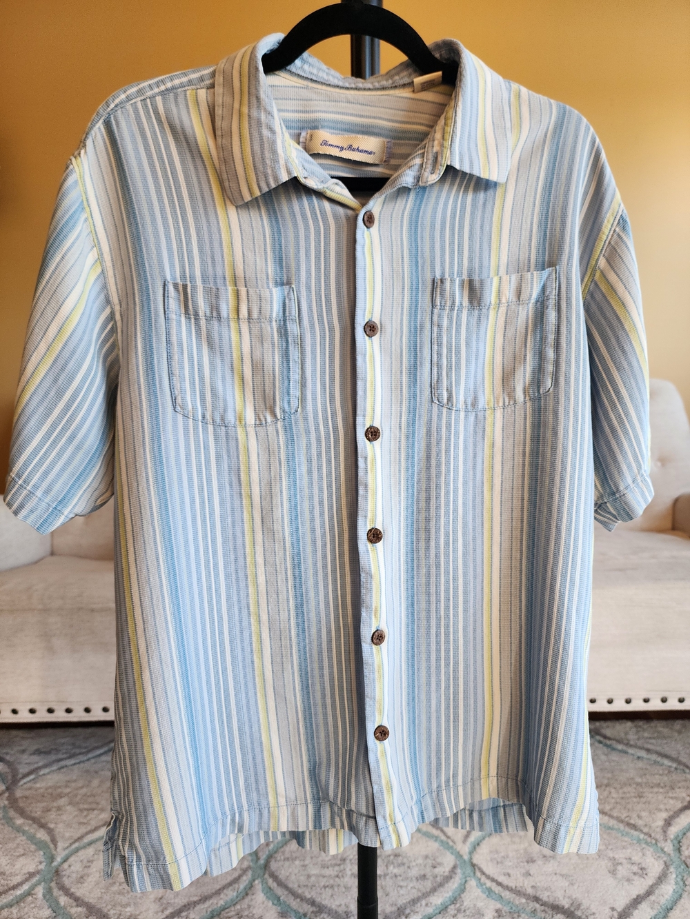 Tommy Bahama 100% Silk Striped Short Sleeve Button‑Up Shirt Men’s Large L/G Blue